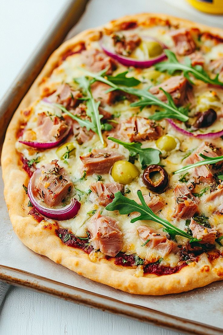 Tuna pizza chees